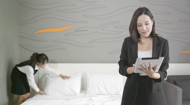 hotel-room-cleaning​