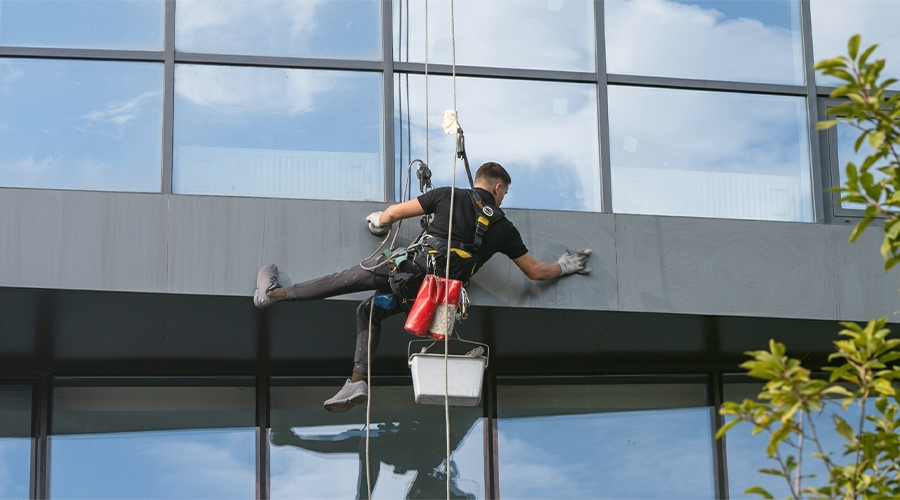 essential do's and don'ts for safe and effective high-level cleaning